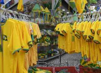 Copa do Mundo deve levar 99 milhões de brasileiros às compras