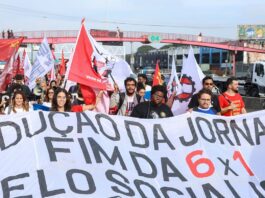 Ato no Rio abre dia nacional para pressionar Senado pelo fim da 6×1