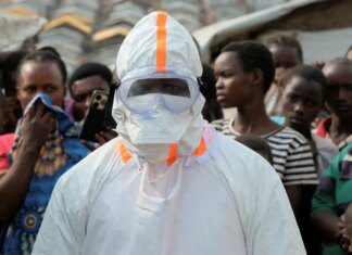 Risco do ebola ganhar escala global é baixo, diz diretor da OMS