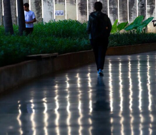 Universidades tem até sábado para pedir implantação de Cuidoteca