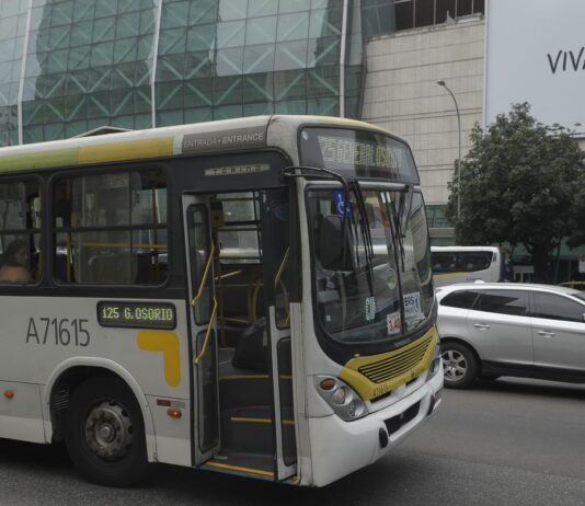 TRT adia audiência de conciliação entre rodoviários e empresas no Rio