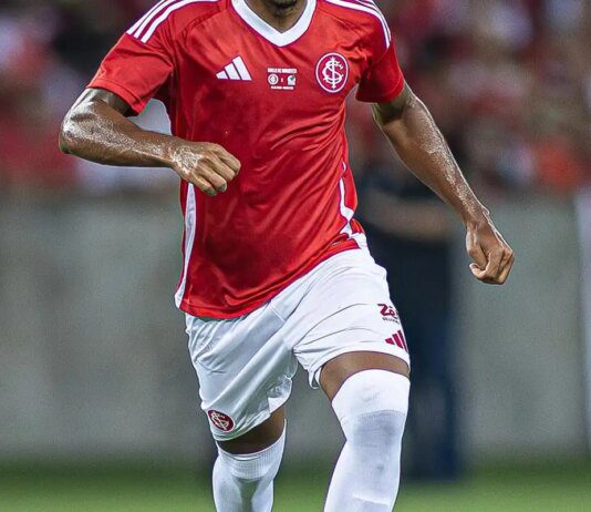 Victor Gabriel é suspenso por STJD até que Gabriel Pec volte a treinar Victor Gabriel é suspenso por STJD até que Gabriel Pec volte a treinar