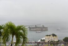 Marinha Alerta Para Ressaca Com Ondas De Até 2,5 Metros Em Salvador