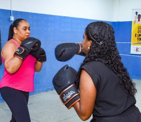 Prefeitura De Salvador Promove Aulão Gratuito De Boxe Para Mulheres Durante O Agosto Lilás