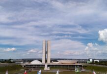 Câmara aprova fim da aposentadoria compulsória de juízes
