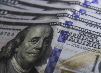 Dólar cai para R$ 5,10, após juros serem mantidos nos EUA