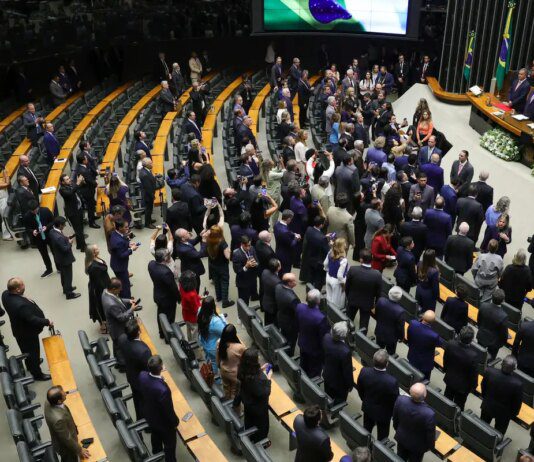 Um terço dos partidos explicou controle de emendas parlamentares