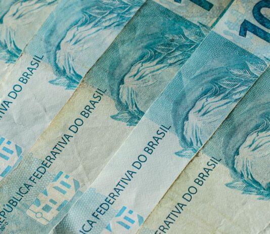Acaba nesta sexta prazo para empresas escolherem modelo do Simples