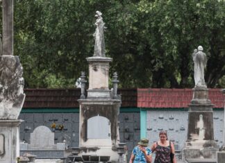 Viva Maria aprofunda reflexōes com a autora do livro Antes de Morrer