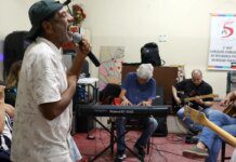 Com 25 anos, grupo musical de pacientes psiquiátricos lança novo álbum