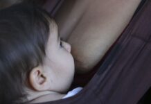 Amamentação reduz risco de doença cardíaca na mãe