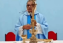Vídeo: Tiroteio Interrompe Missa Em Lauro De Freitas E Padre Tranquiliza Fiéis