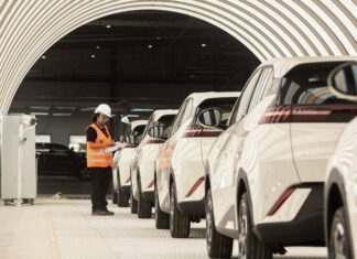 Empresa De Carros Elétricos Abre Vagas Exclusivas Para Pessoas Com Deficiência; Saiba Como Se Inscrever