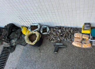Mulher é Presa Com 10 Kg De Maconha E Drogas No Bairro Do Doron