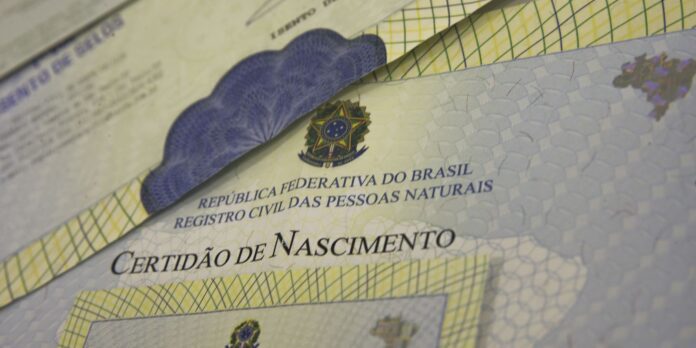 certidao_de_nascimento_registro_civil_mcajr_abr_0403221132.jpg