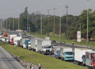 Lei garante frete mínimo no transporte de cargas; saiba o que muda