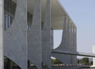 Saiba quais as atribuições do presidente da República e governadores