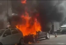 Incêndio Em Veículo Destrói Dois Carros E Danifica Imóveis No Barbalho, Em Salvador
