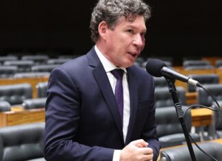 Hugo Motta indica presidente da comissão da MP da Taxa das Blusinhas