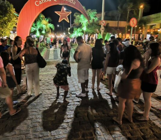 Agosto do mar: festival de gastronomia movimenta Canoa Quebrada