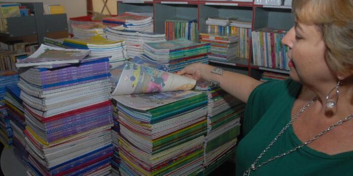 livros_didaticos_2.jpg