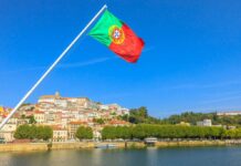Intercâmbio Leva Estudantes De Salvador Para Conhecer Escolas E História Em Portugal