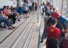 Paulistanos enfrentam filas para tomar vacina contra sarampo