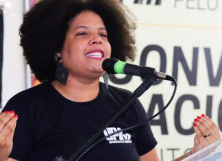 Samara Martins, candidata pela UP, trabalha pelo SUS no RN