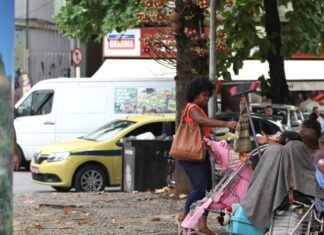 Manifestação alerta para violações contra pessoas em situação de rua
