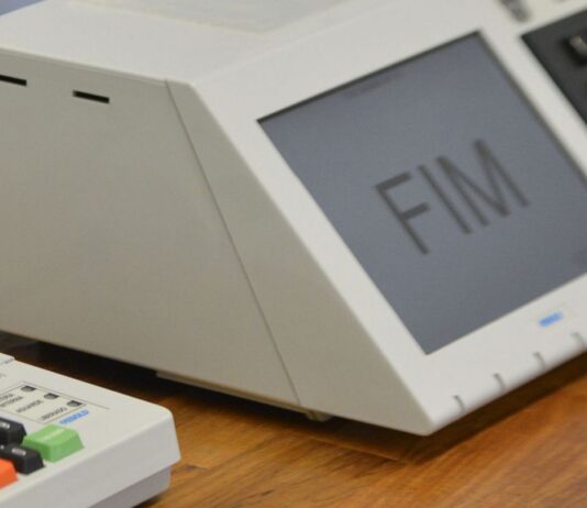 Urnas eletrônicas começam a ser enviadas para municípios em MG