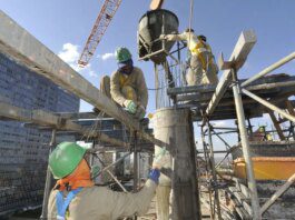 Brasil cria 165,8 mil postos de trabalho em agosto, aponta Caged