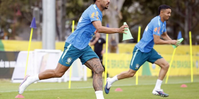 Brasil reinicia caminhada pelo hexa com amistoso contra Austrália Brasil reinicia caminhada pelo hexa com amistoso contra Austrália