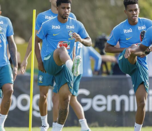 Seleção: Ancelotii comanda 1º treino com grupo completo na Austrália Seleção: Ancelotii comanda 1º treino com grupo completo na Austrália