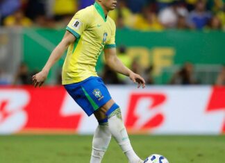 Wesley é cortado e Vanderson é convocado para amistosos da Seleção Wesley é cortado e Vanderson é convocado para amistosos da Seleção