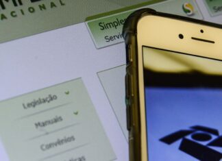 Micro e pequenas empresas devem decidir forma de recolher tributos