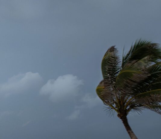 Mês de outubro começa com formação de novo ciclone extratropical