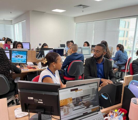 Programa Aproxima Mais De 300 Jovens Baianos Do Mercado De Trabalho
