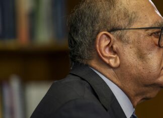 Gilmar Mendes quer proibir policiais assessorando ministros do STF