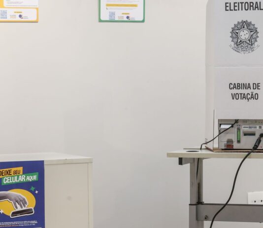 TSE desmente conteúdo sobre terminais de comunicação via satélite