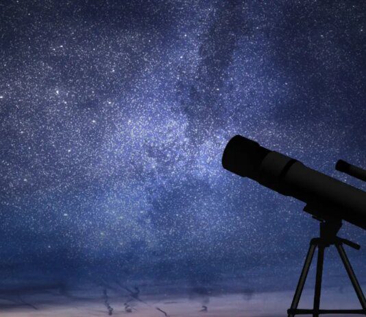 Pesquisador brasileiro encontra oito planetas que podem abrigar vida