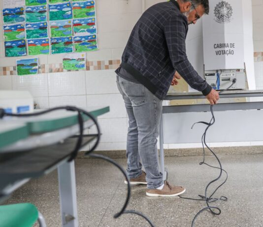 OEA elogia sistema eleitoral brasileiro e critica judicialização
