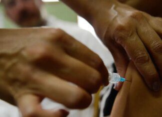 Consultas por lesões pré-cancerígenas caem após vacina contra HPV