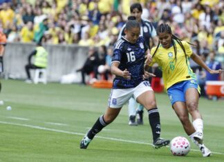 Após cortes, seleção feminina chega a Recife para encarar Argentina Após cortes, seleção feminina chega a Recife para encarar Argentina