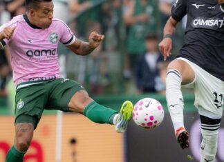 Coritiba e Botafogo empatam e mantêm jejum de vitórias no Brasileirão Coritiba e Botafogo empatam e mantêm jejum de vitórias no Brasileirão