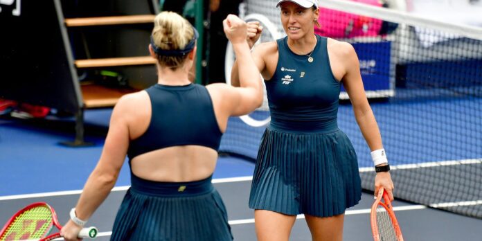 Dupla de Luisa Stefani avança às quartas do WTA 1000 Dupla de Luisa Stefani avança às quartas do WTA 1000 de Pequim