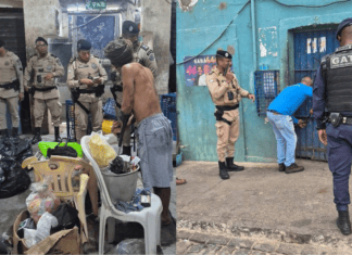Idoso é Resgatado Em Possível Situação De Cércere Privado Em Salvador