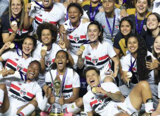 São Paulo segura Corinthians e é campeão brasileiro pela 1ª vez São Paulo segura Corinthians e é campeão brasileiro pela 1ª vez