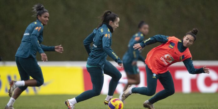 Seleção feminina estreia no Beira-Rio em amistoso contra Argentina Seleção feminina estreia no Beira-Rio em amistoso contra Argentina