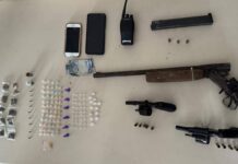 Dois Suspeitos Ficam Feridos Em Confronto Com A PM; Armas E Drogas São Apreendidas