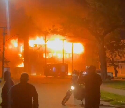 Incêndio destrói laboratórios de pesquisa da UFPE; não houve vítimas